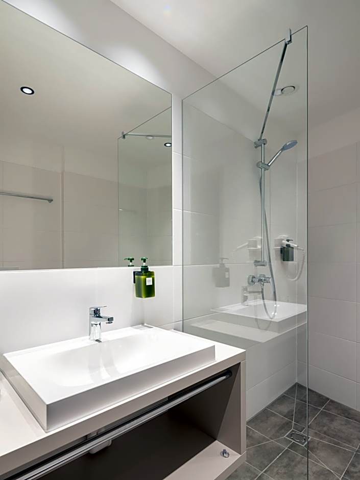 Hotel AT HOME - late arrival self check in