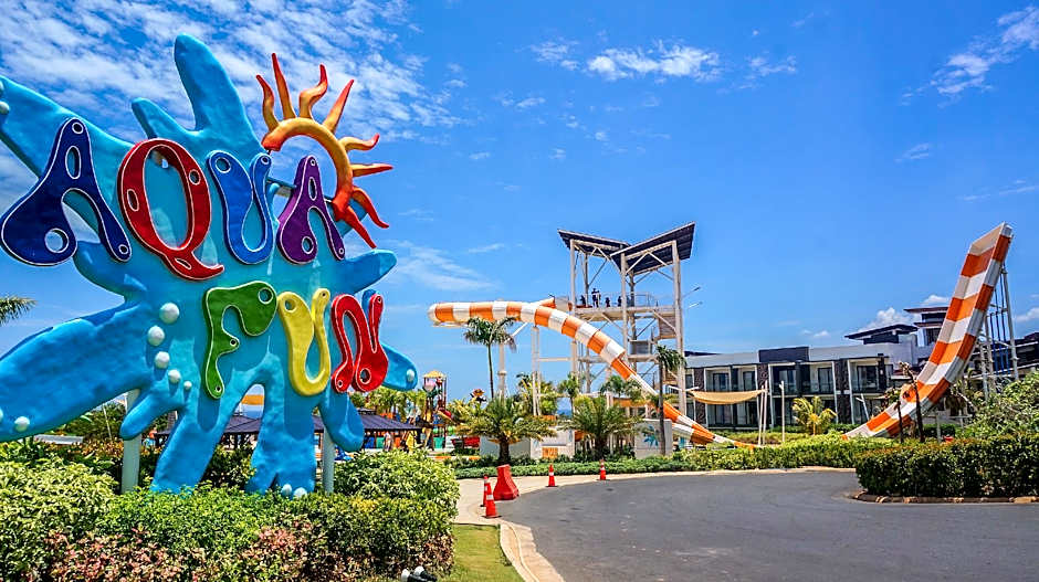 Aqua Fun Hotel Camaya Coast