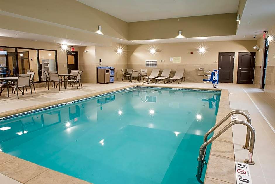 Candlewood Suites Fargo South-Medical Center by IHG