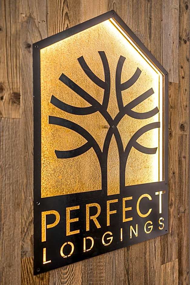 Perfect Lodgings Panorama