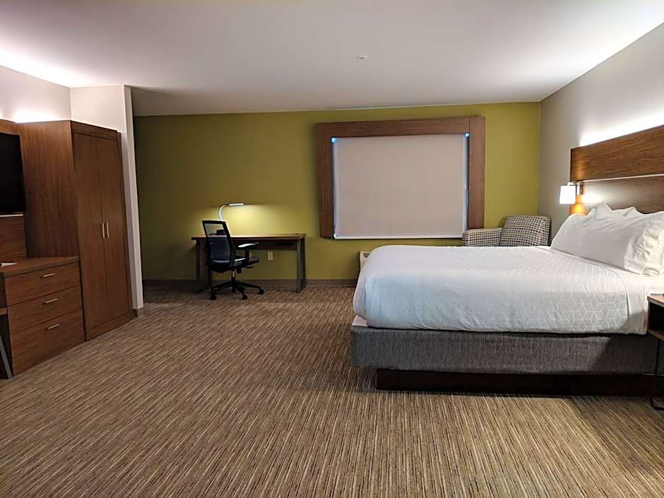 Holiday Inn Express Hotel & Suites Claypool Hill -Richlands Area By IHG