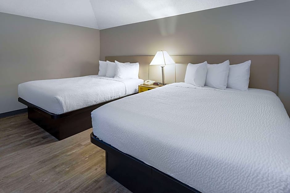 Days Inn & Suites by Wyndham Cherry Hill - Philadelphia