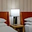 Sheraton Commander Hotel