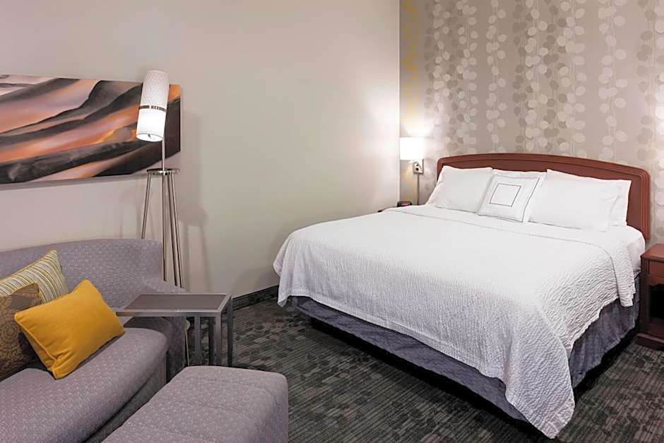 Courtyard by Marriott Wichita East