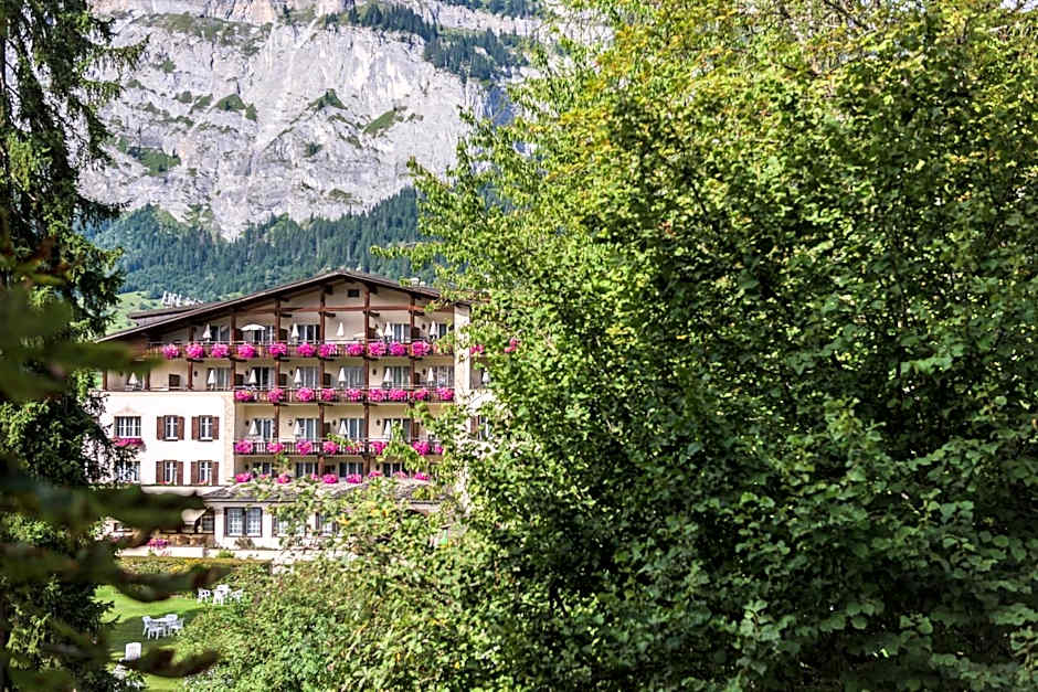 Photo 1 of 50 of Hotel Adula