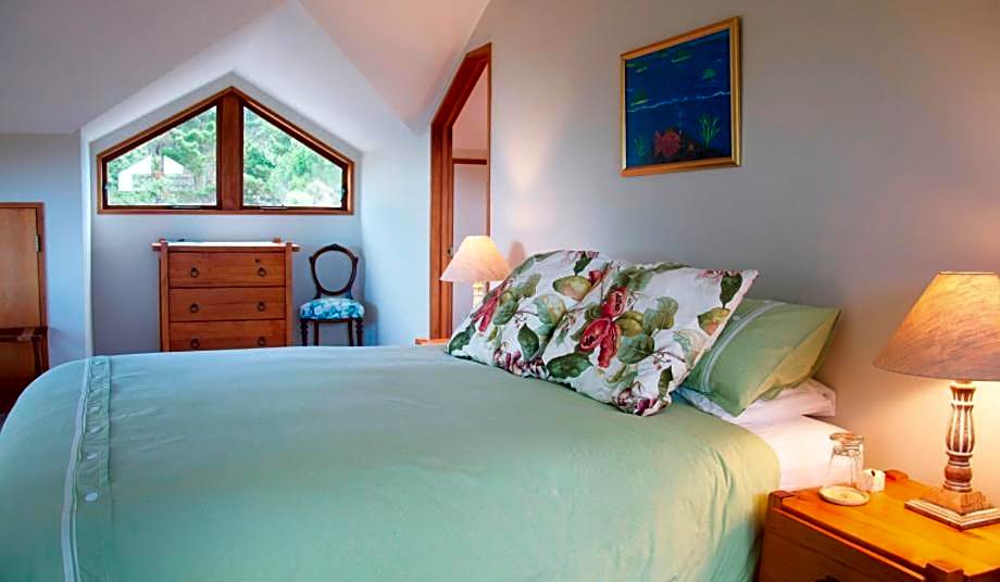 Waiwurrie Coastal Farm Lodge