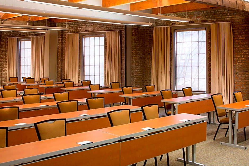 SpringHill Suites by Marriott New Orleans Warehouse Arts District