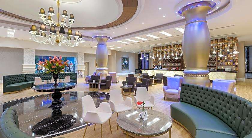 Dobedan World Palace