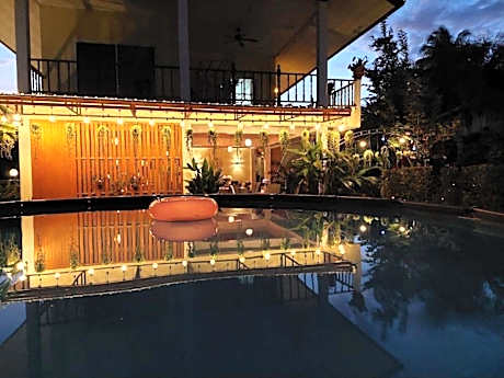 Bed & Breakfast To-Co