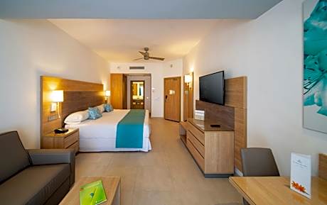 Junior Suite Ocean Front