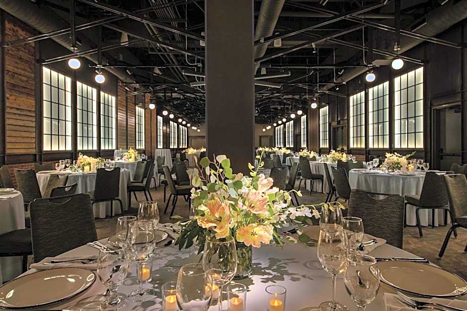 AC Hotel by Marriott Downtown Los Angeles