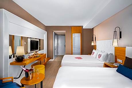 Double or Twin Room with Side Sea View