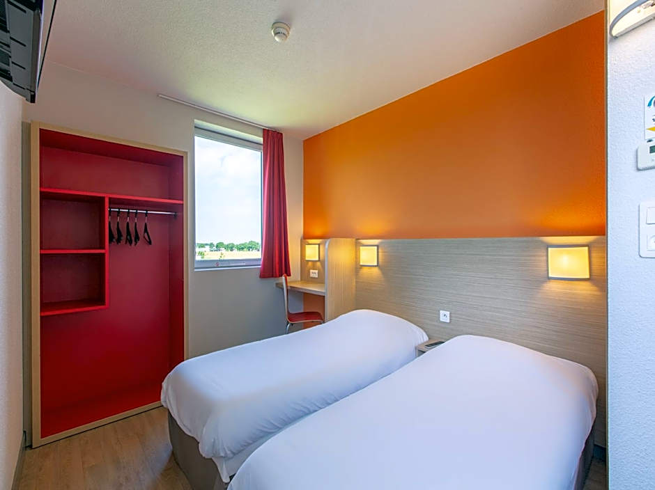 Première Classe Chartres Sud - Barjouville