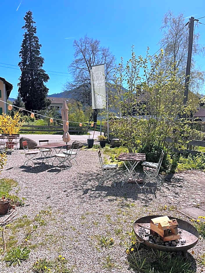 Goldiger Hirsch Pension mit Gemeinschaftsküche