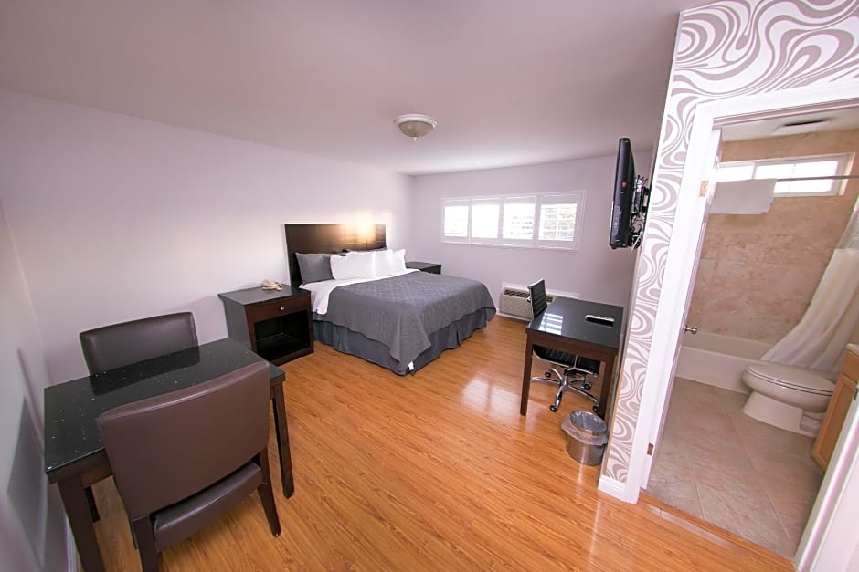 Metropolitan Inn & Suites