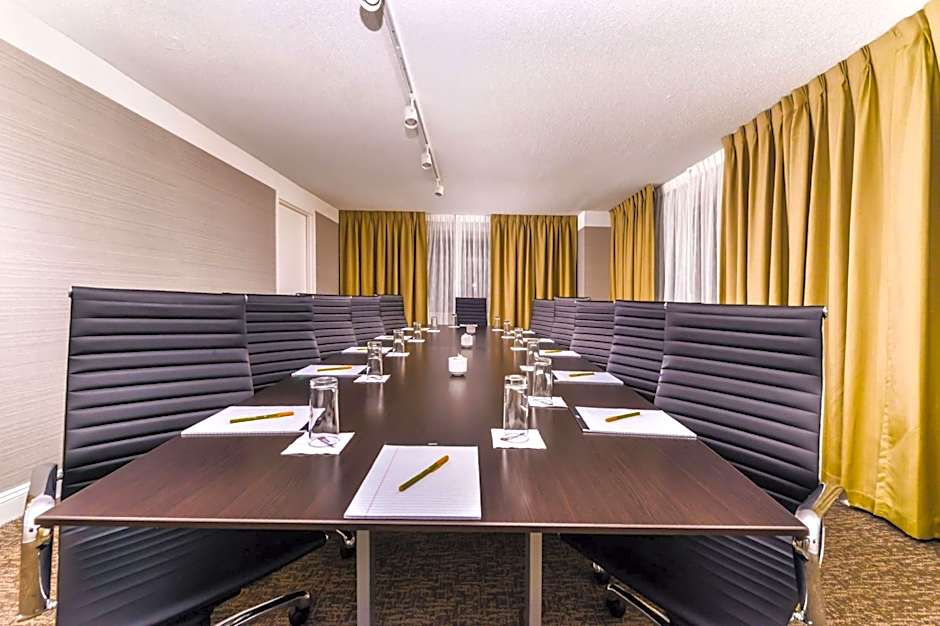 Hilton Garden Inn Southfield