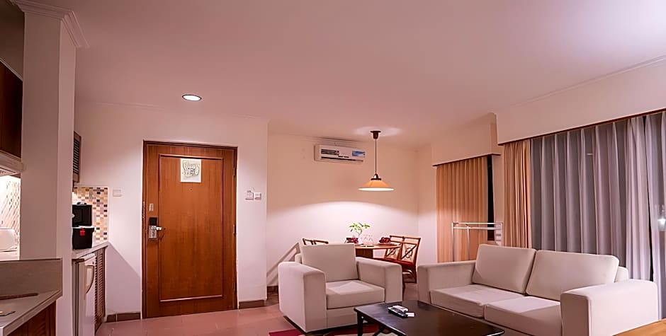 Plagoo Holiday Hotel