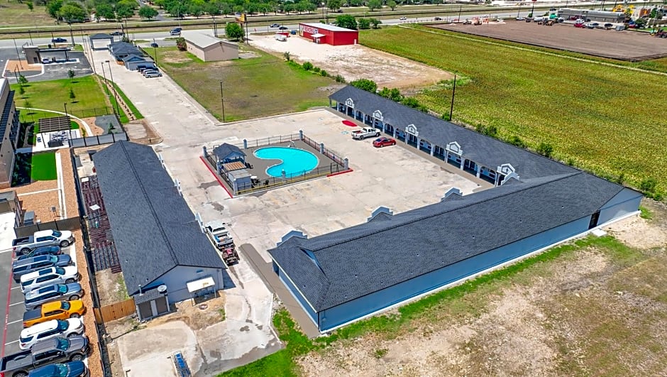 Hondo Executive Inn