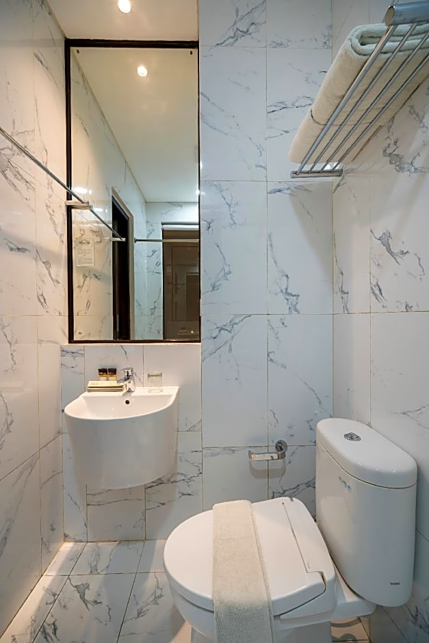 Front One Boutique Karawang