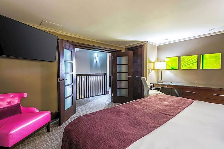 Oasis Hotel & Conv. Center, Ascend Hotel Collection