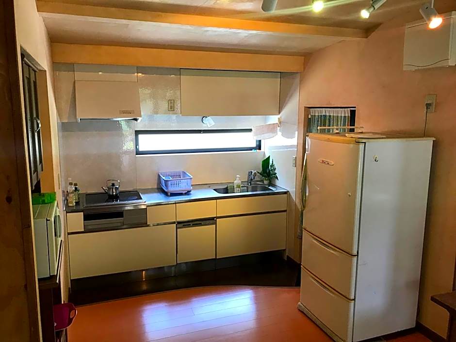 Shanti Bungalow
