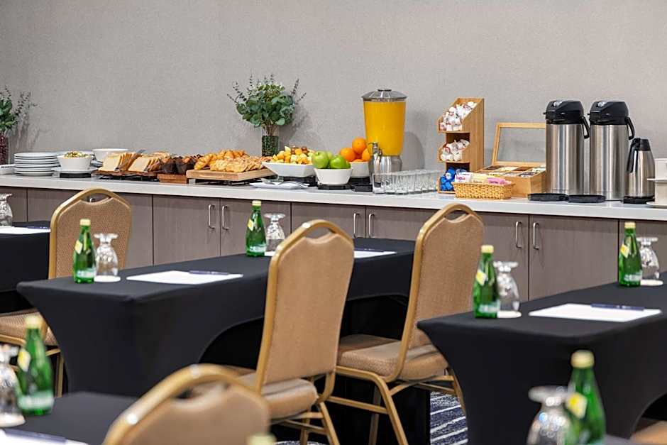 DoubleTree By Hilton Club Las Vegas Airport