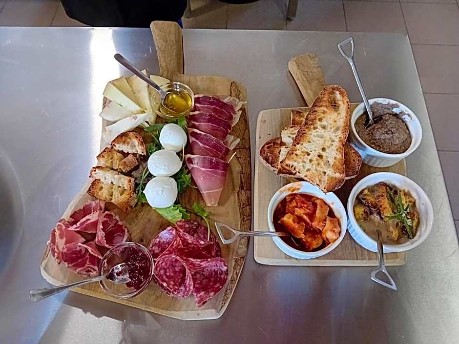 Agriturismo Podere Farnesiana