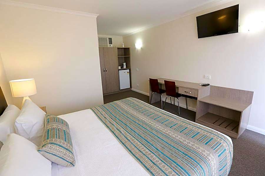 Seven Pines Motor Inn