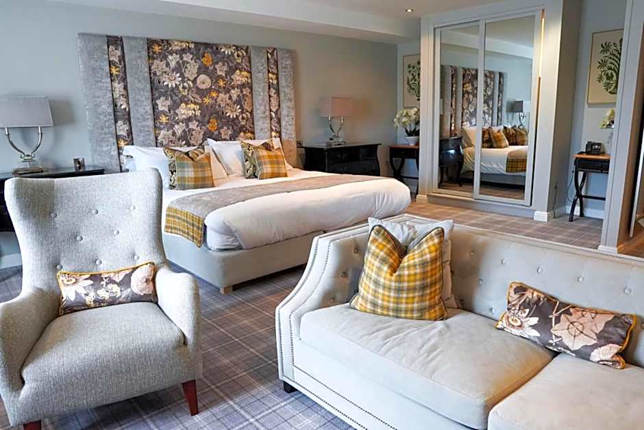 Peak Edge Hotel