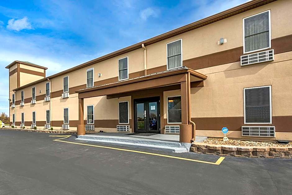 Econo Lodge Inn & Suites Granite City - St. Louis