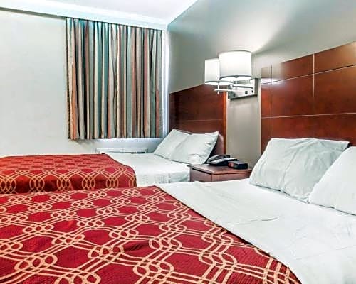 Econo Lodge South Ozone Park