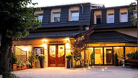 Hotel Relax
