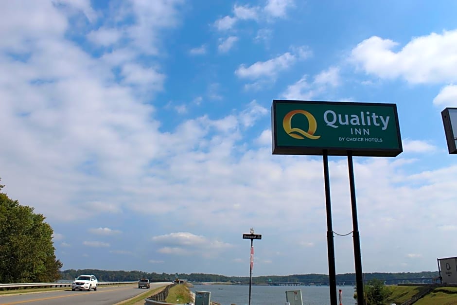 Quality Inn - On The Lake Clarksville-Boydton