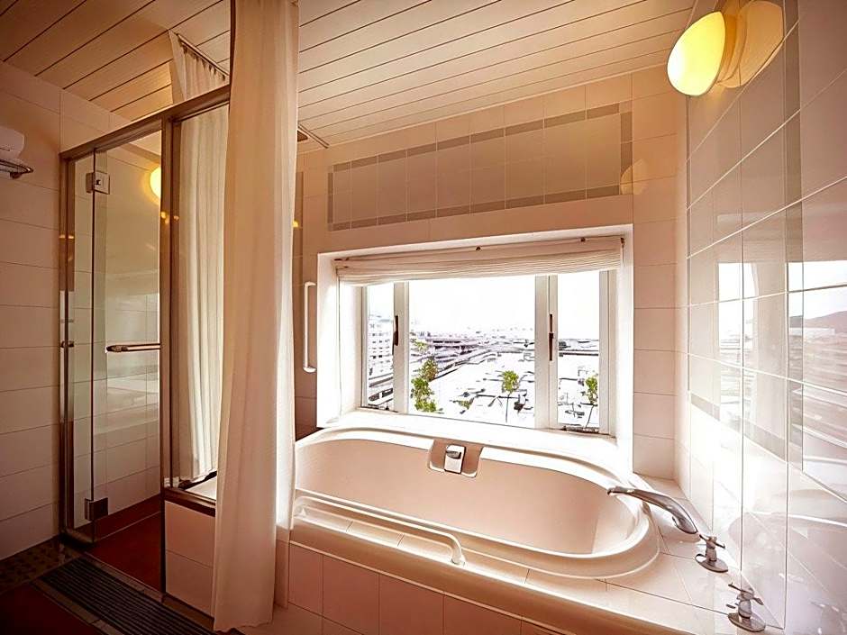 Wakayama Marina City Hotel