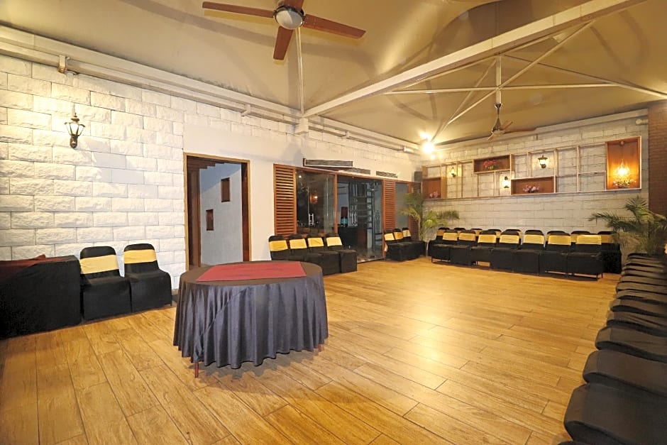 HOTEL RAJHANS REGENT, BHOPAL