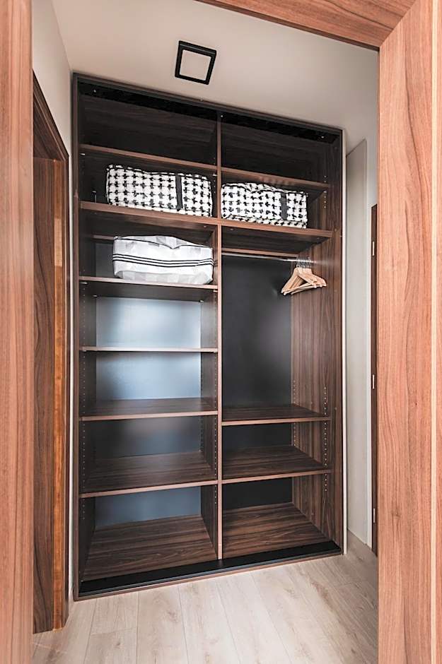 No 28 Rooms & Apartments