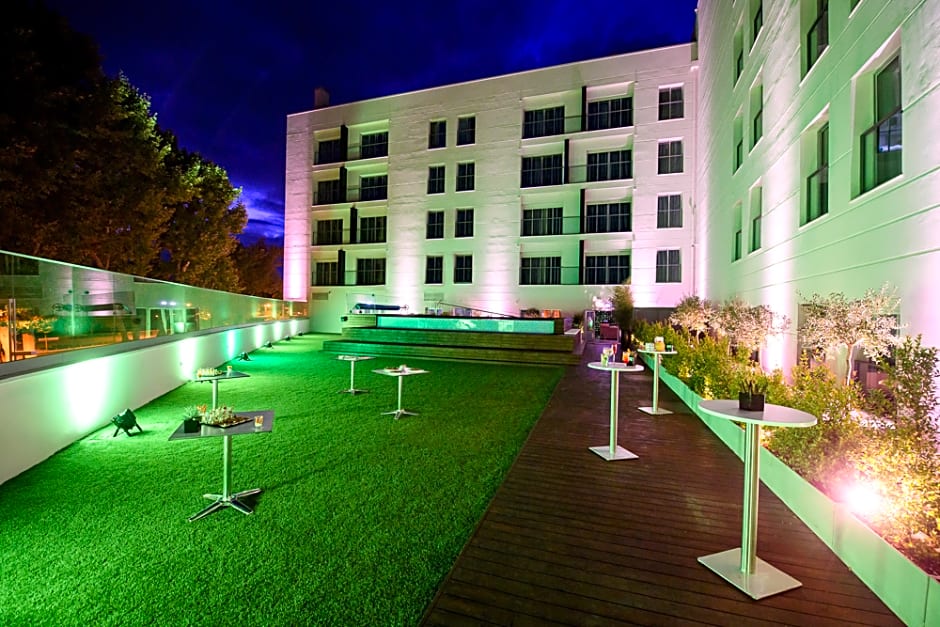 Lux Fatima Park - Hotel, Suites & Residence