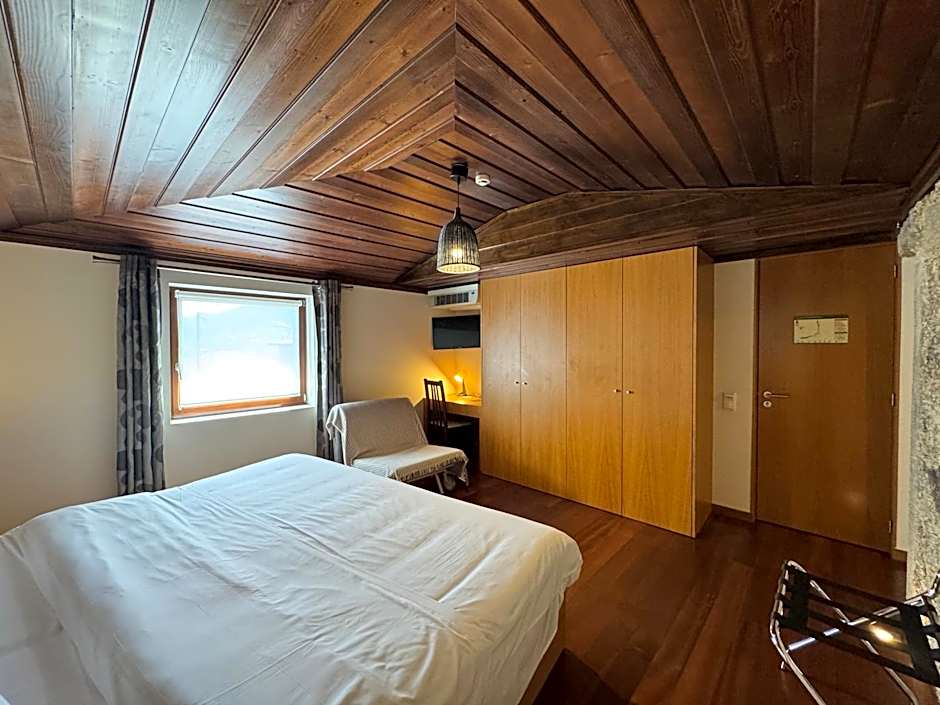 Photo 1 of 5 of 1 Double Bed or 2 Beds, Pool View
