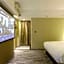 Jingtu hotel zhanjiang dingsheng plaza store