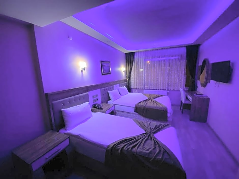 Grand Zara Hotel