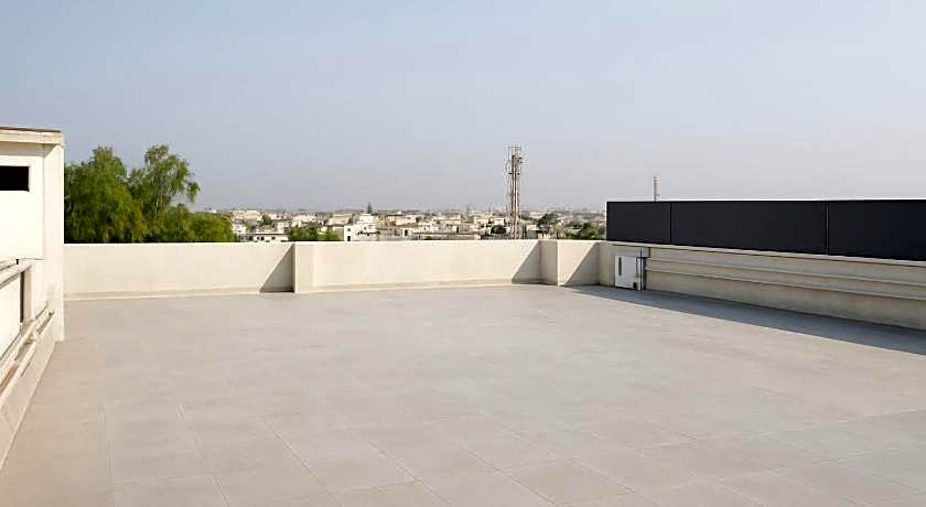 Hotel Avon International