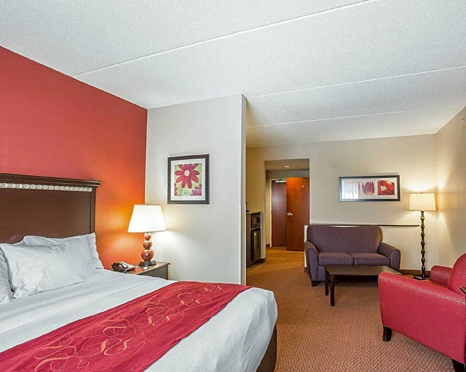 Comfort Suites Manchester near Arnold AFB