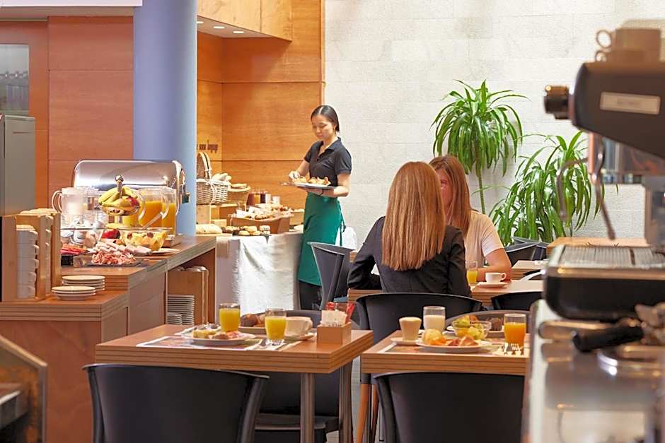 Barcelona Century Hotel