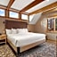 Moose Hotel and Suites