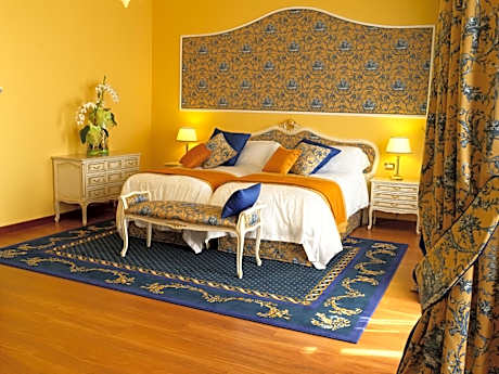 Deluxe Double Room with Spa Access