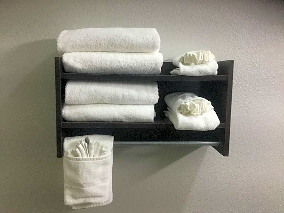 Muskogee Inn And Suites