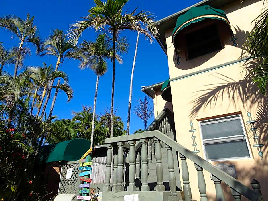 Suite Dreams Inn by the Beach