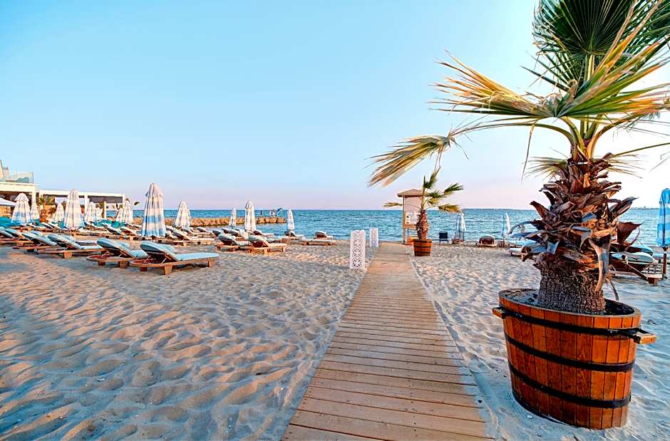 Marty's Beachfront Smart Homes