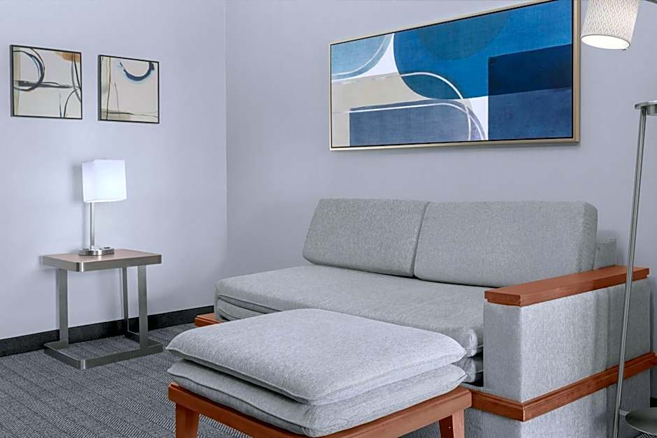 Courtyard by Marriott San Antonio Six Flags at The RIM