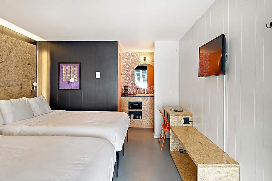 The Brooks Motel